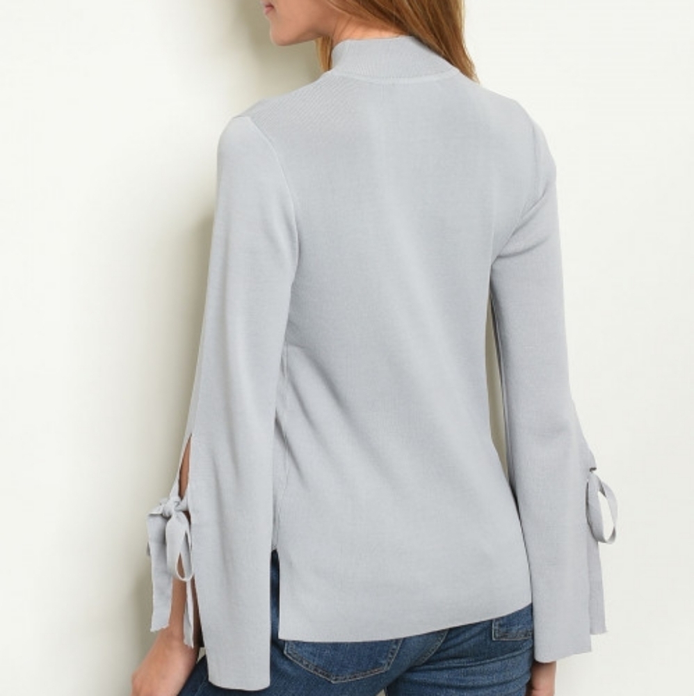 NWT Light Gray Mock Neck Bell Sleeve Sweater Tie Cuff Boutique Top S M - Picture 2 of 6
